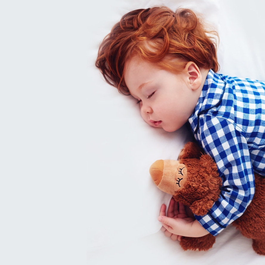 Enfant qui dort - micro crèche Baby chou à Meulay - carré